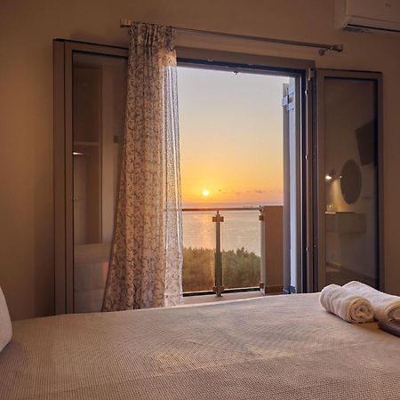 Pelagaki Sunrise Apartments Orthoniaí Eksteriør bilde